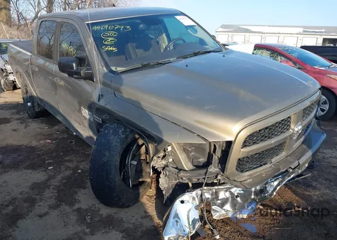 2015 Ram 1500 Outdoorsman из США, поврежденный, VIN 1C6RR7LM4FS574772